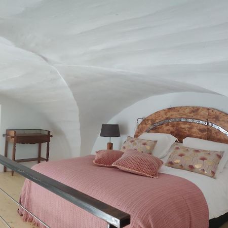 Charme Et Authenticite Dans Une Ferme. Lourmarin Εξωτερικό φωτογραφία